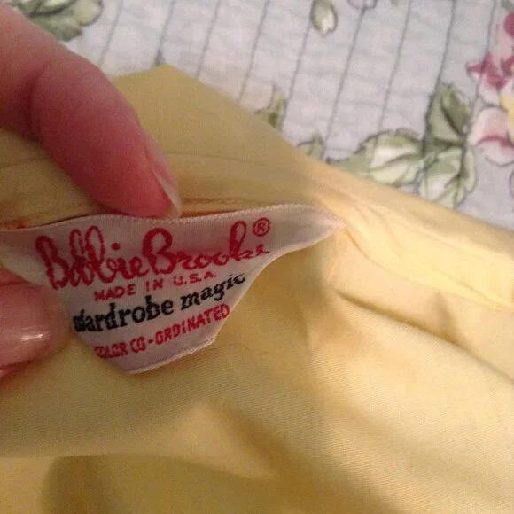 Vintage 1960s Bobbie Brooks Yellow Long-Sleeved Button-Up Blouse - Picture 2 of 3